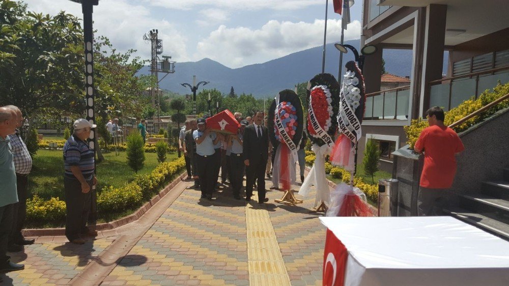 Cide’nin Eski Belediye Başkanı Son Yolculuğuna Uğurlandı