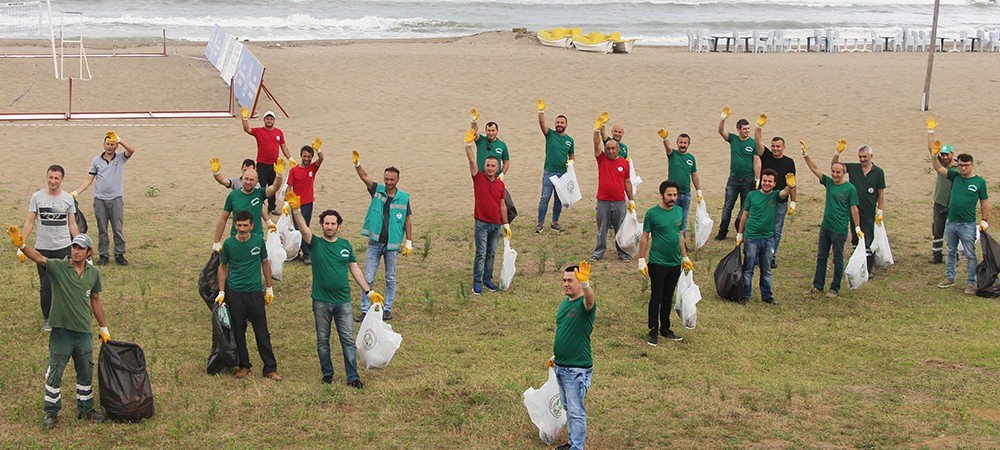 Giresun’da Belediye Çalışanları Plaj Ve Altgeçitleri Temizleme Kampanyası Başlattı