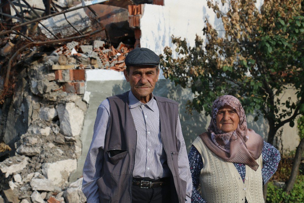 Hayat Boyu Biriktirdiklerini Birkaç Saatte Kaybettiler