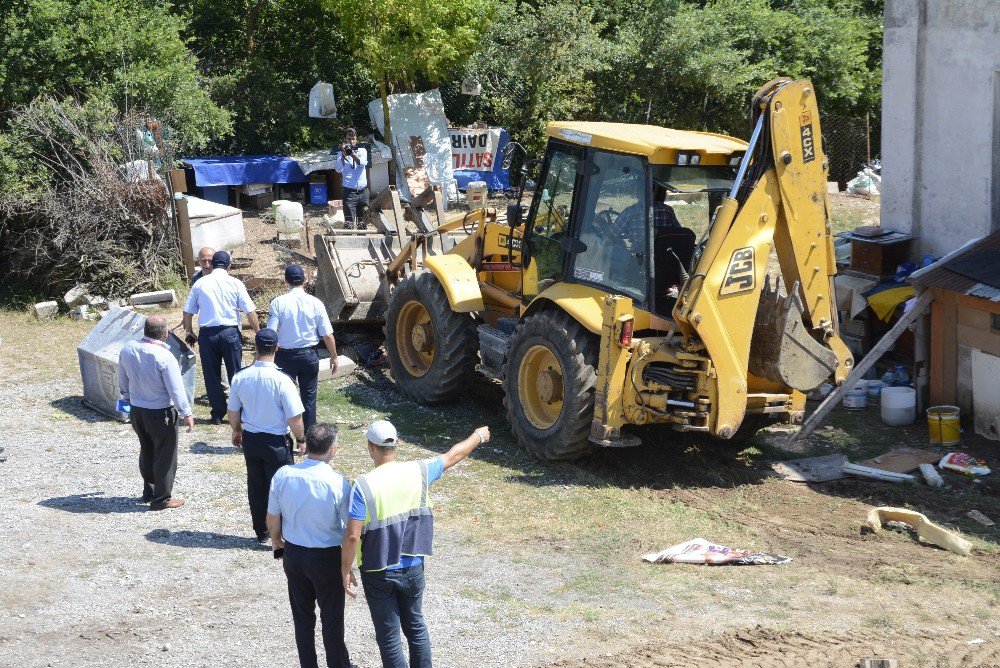 Körfez’de Kaçak Yapıya İzin Yok