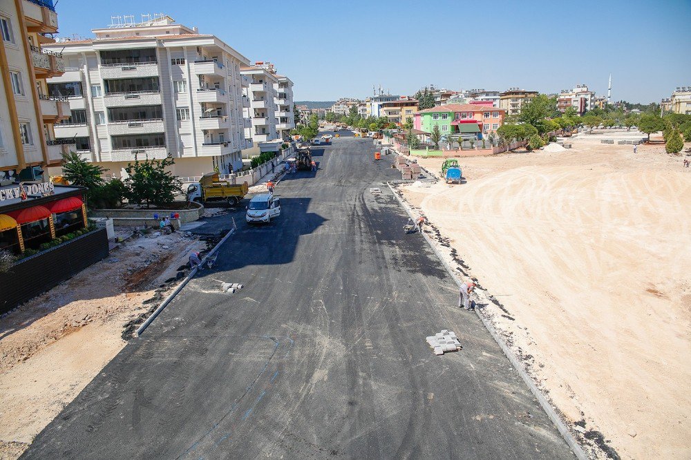 Güvenevlerde Tahrip Olan Yollar Yenileniyor