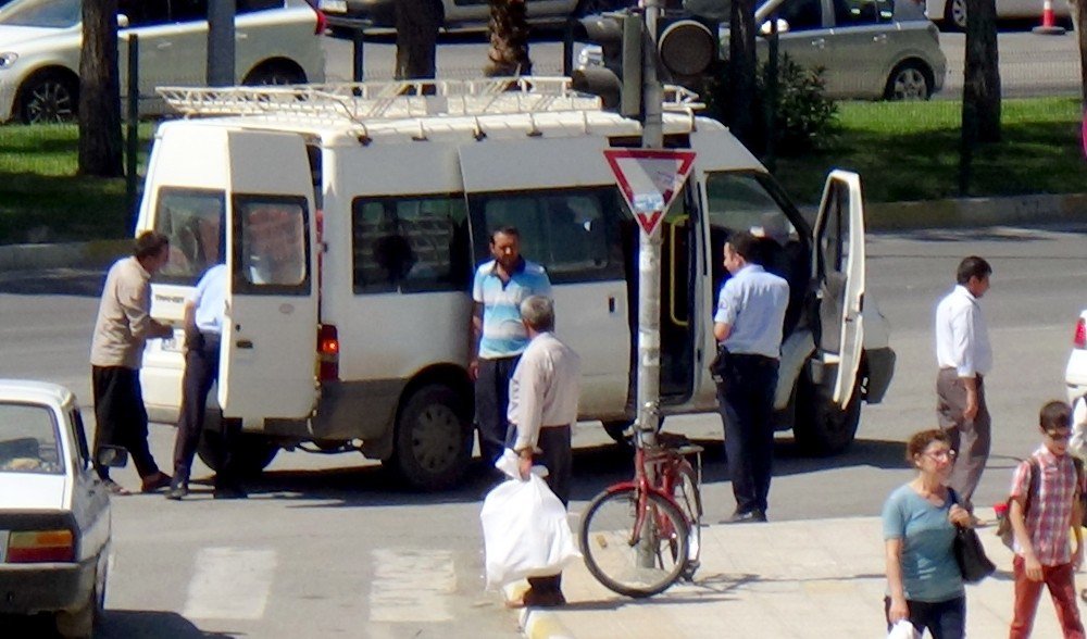 Şüpheli Araç Polisi Harekete Geçirdi