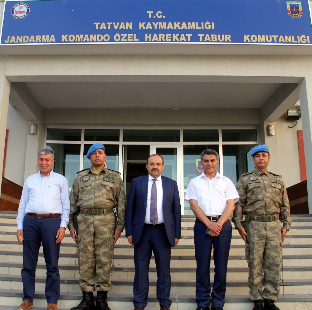 Vali Ustaoğlu: “Ya Bu Topraklarda Ölürüz Ya Da Onları Bu Topraklara Gömeriz”