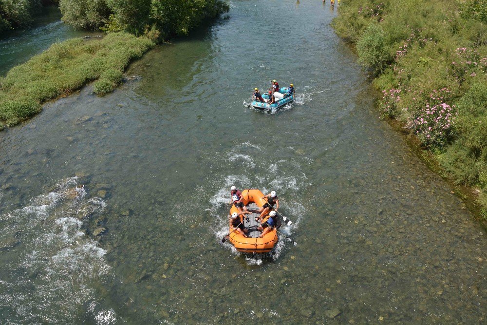 Türkiye Rafting Şampiyonası Devam Ediyor