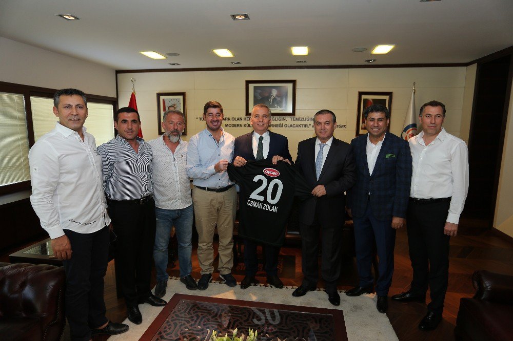 Başkan Zolan’a Denizlispor Forması