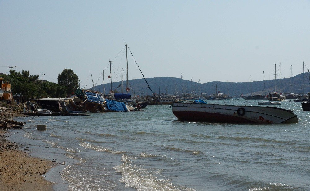 Bodrum’da Depremin Yaraları Sarılıyor