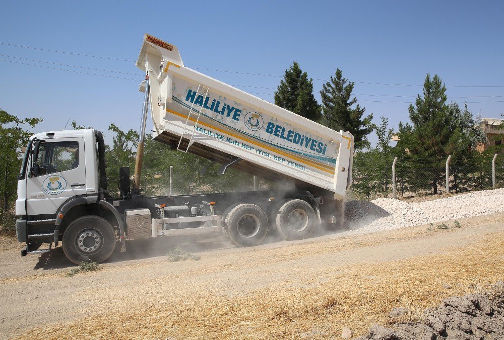 Haliliye Belediyesi Yol Çalışmalarını Sürdürüyor