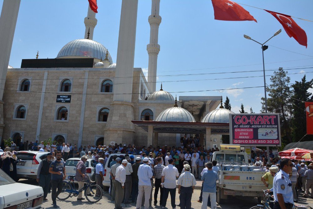 İsrail’in Kudüs Kuşatması Protesto Edildi