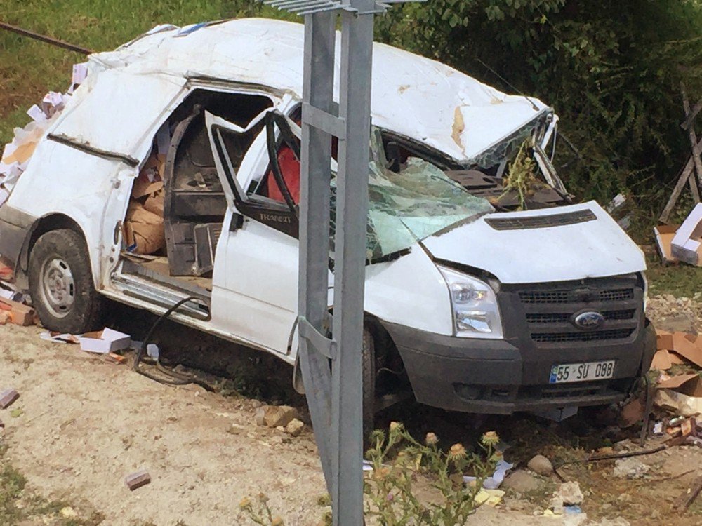 Kastamonu’da Minibüs Şarampole Uçtu: 1 Ölü, 1 Yaralı