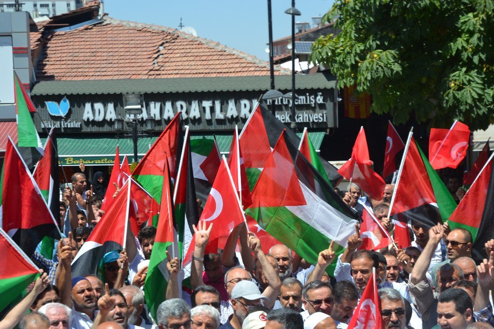 Malatya’da Binlerce Kişi Mescid-i Aksa İçin Eylem Yaptı