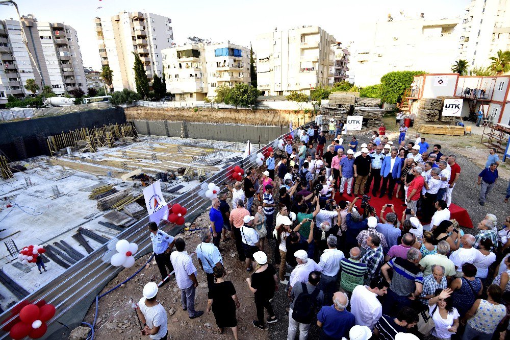 Muratpaşa’da Gösteri Merkezi’nin Temeli Atıldı