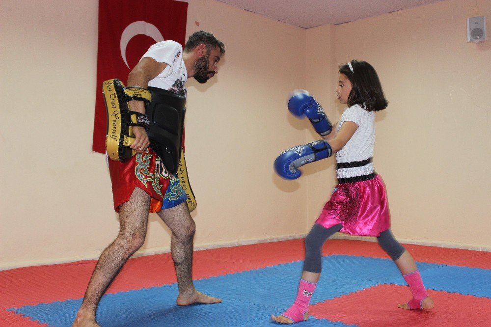 Siverek’te Muay Thai Şampiyonları Yetişiyor