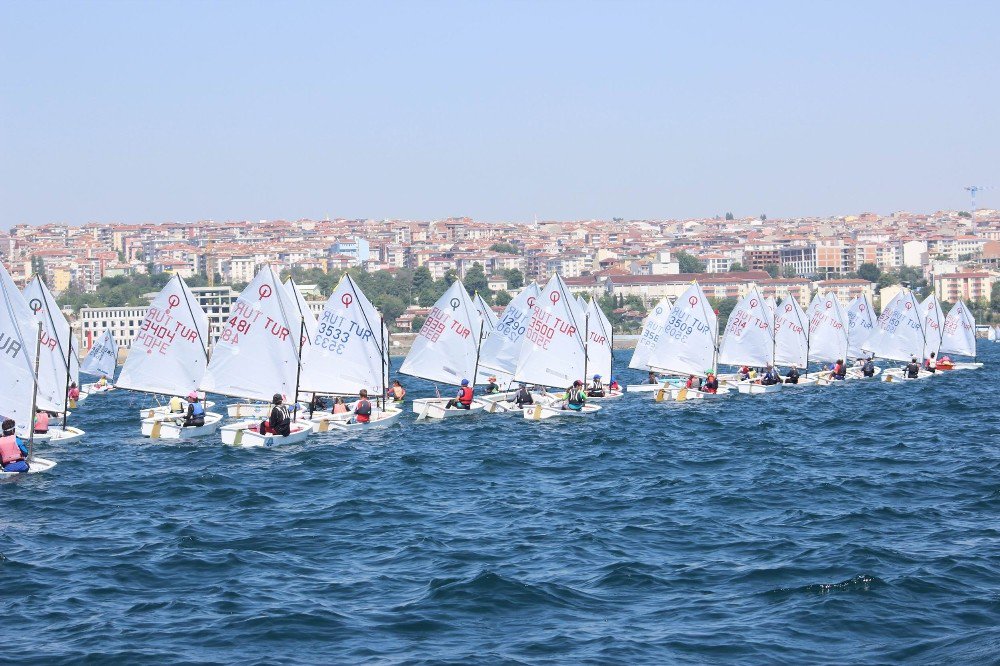 Uluslararası Yelken Yarışları Tekirdağ’da Başladı