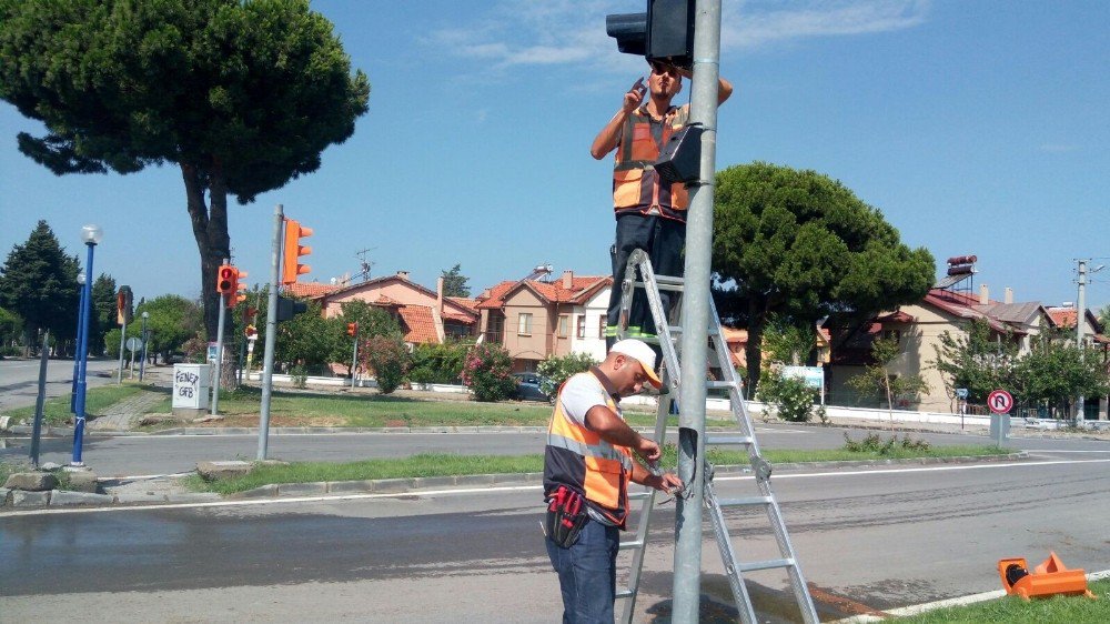 Burhaniye’de, Konuşan Sinyalizasyon Sistemi Yapıldı