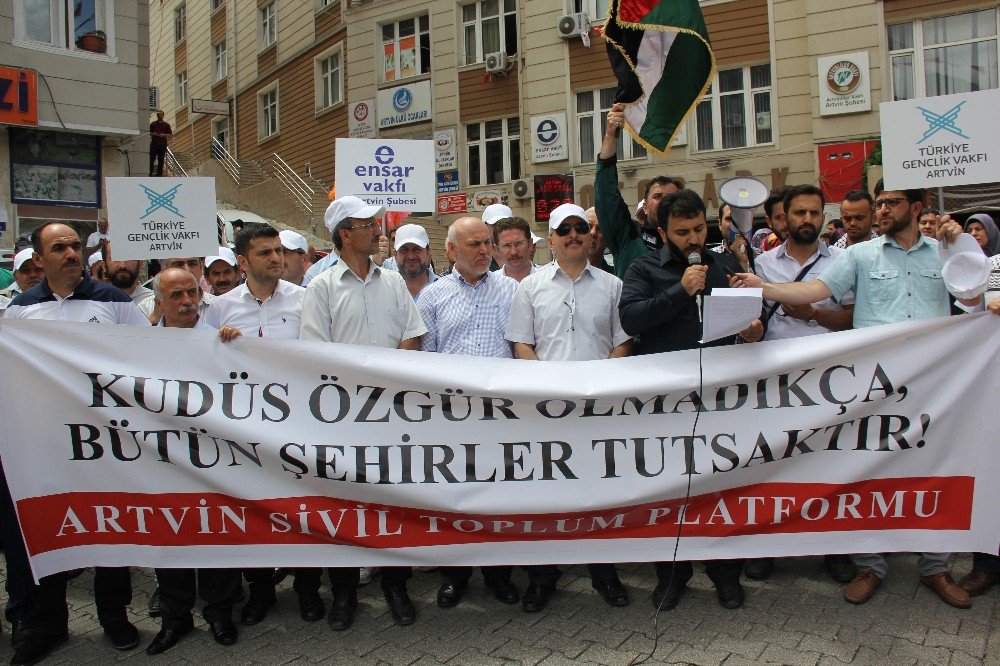 Artvin’de İsrail Protestosu