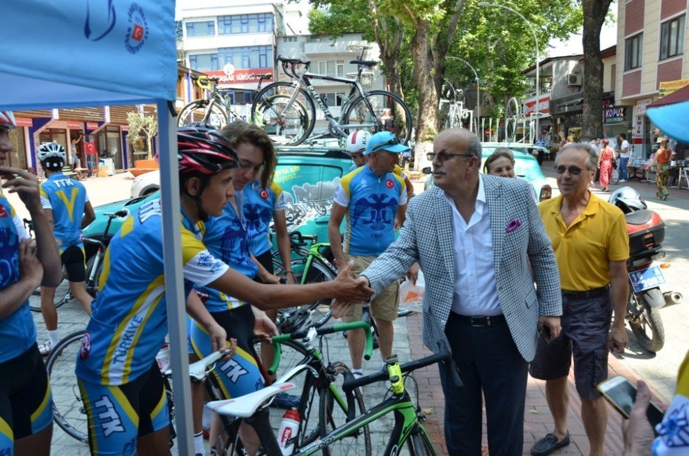 Ayasofya İçin 520 Kilometre Pedal Çevirecekler