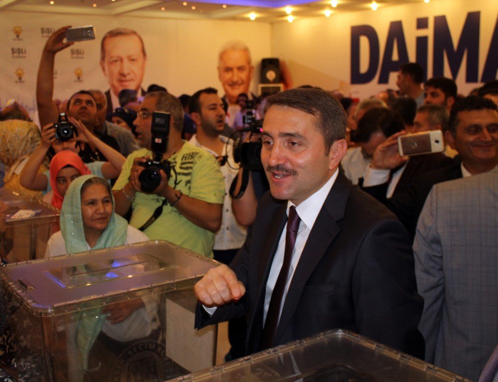 Ak Parti’de İstanbul Genelinde Delege Seçimleri Başladı