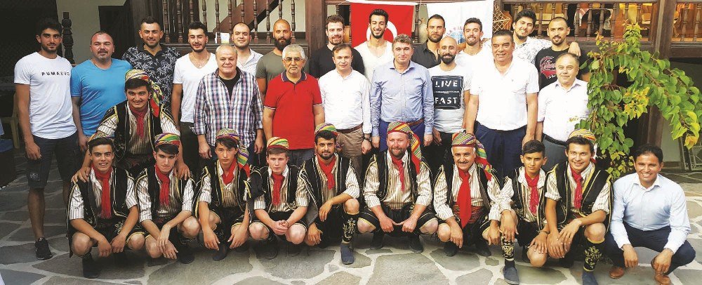 Kula Belediyespor’dan Efeler Ligi’ne İddialı Kadro