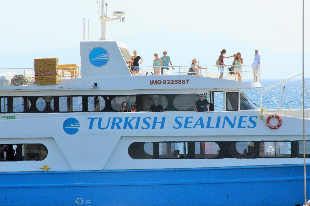 Kos Adası’ndan Tahliyeler Devam Ediyor