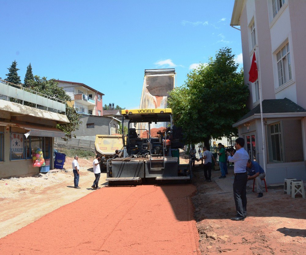 Körfez’de Asfalt Çalışmaları Devam Ediyor