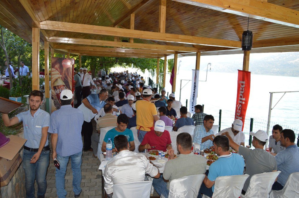 Besni Merinos Çalışanları Piknikte Bir Araya Geldi