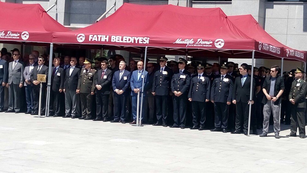 Bayrampaşa Şehitleri İçin İstanbul Emniyeti’nde Tören Düzenlendi