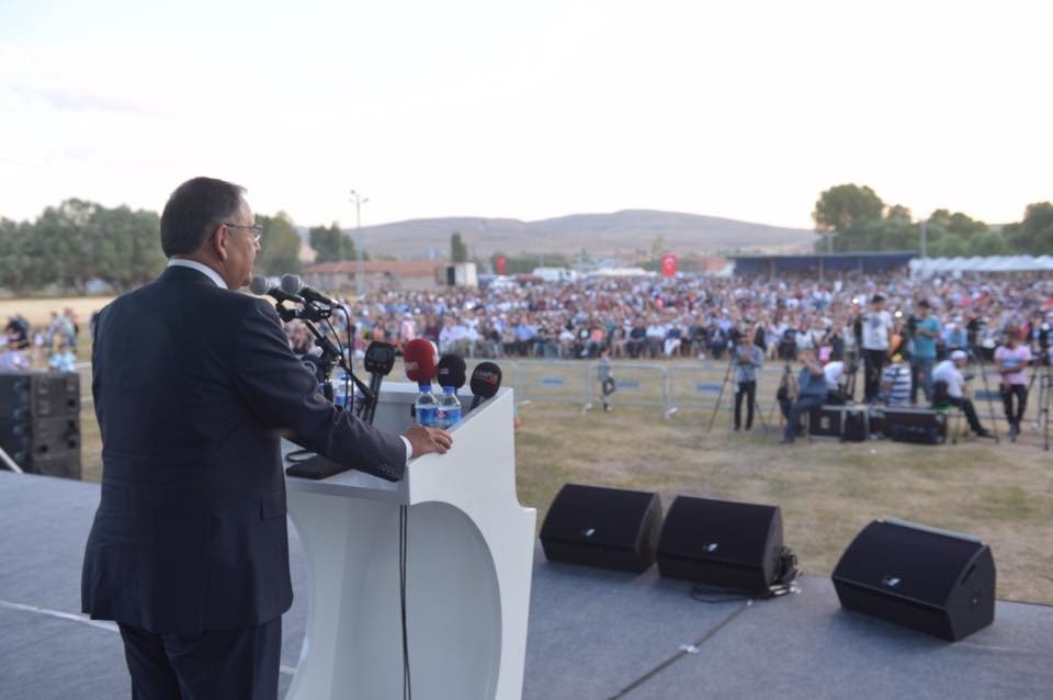 Bakan Özhaseki, "Çerkes Kardeşlerimizin Kahramanlıkları Dillere Destan"