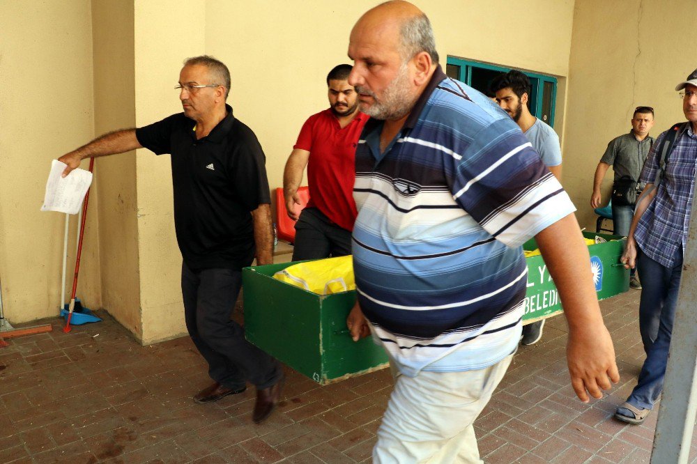 Doktor Eşinin Cenaze Alınırken Feryatları Yürekleri Dağladı