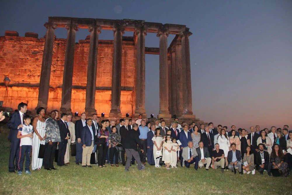 Çavdarhisar Aizanoi Antik Kenti’nde ’Senfonik Türküler’ Konseri