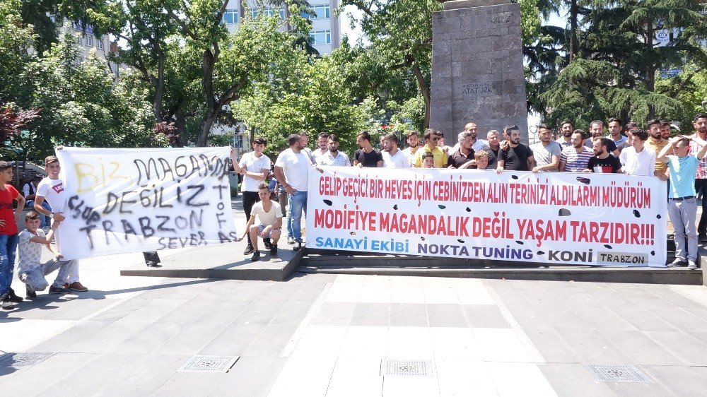 Modifiye Tutkunlarının Ceza Protestosu