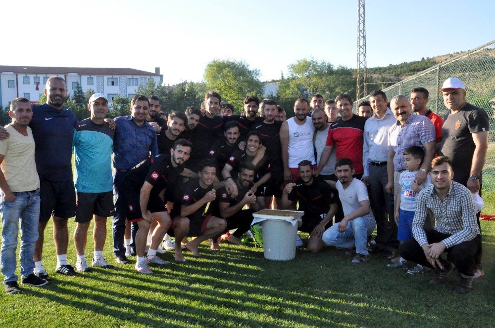 Yozgatspor’a Taraftardan Moral Ziyareti