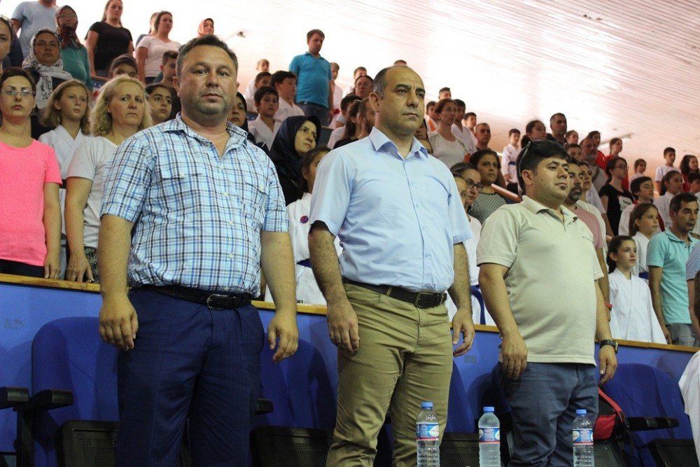 15 Temmuz Şehitleri Ve Gazileri Anma İller Arası Karate Şampiyonası Yapıldı