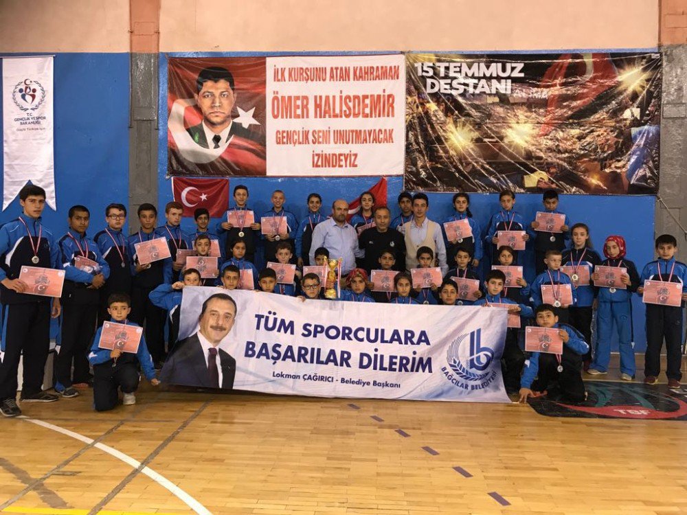 “Bağcılarlı Sporcular Wushu Kung Fu Şampiyonasında Birinci Oldu”