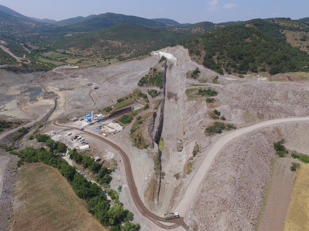 Adalı Barajı Hızla Tamamlanıyor