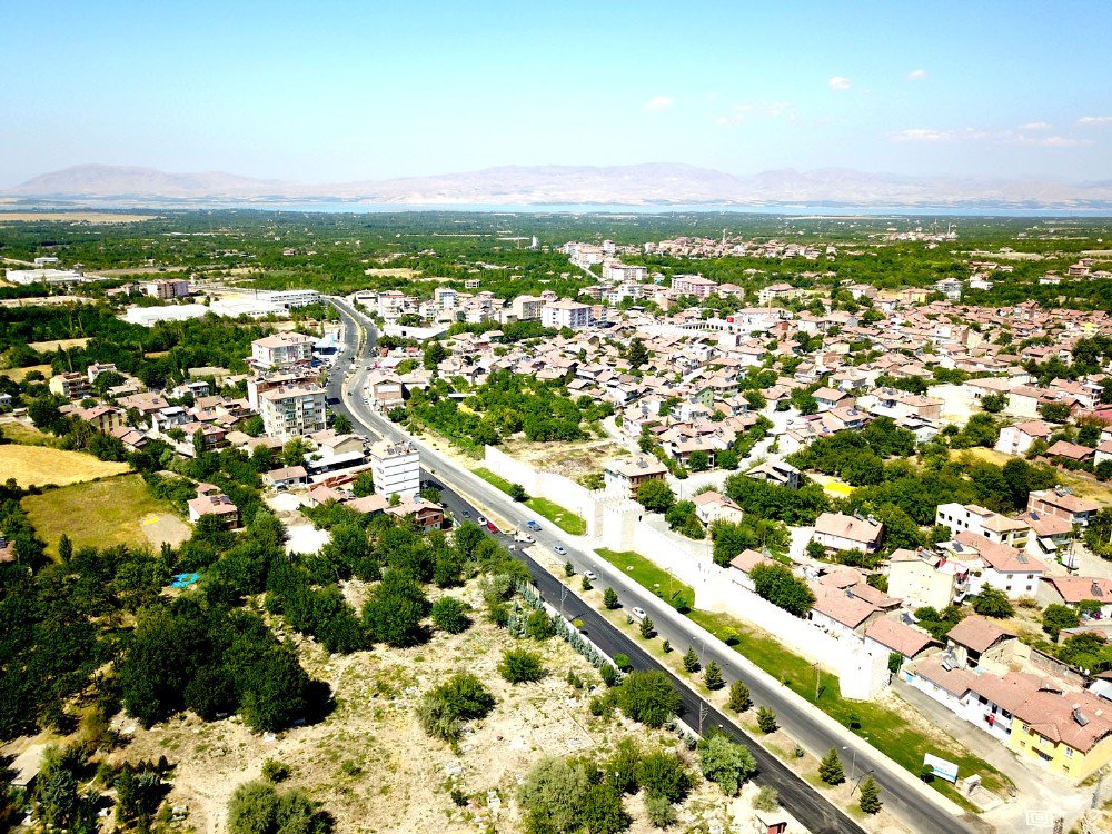 Altyapısı Yenilenen Cadde Ve Sokaklar Asfaltlanıyor