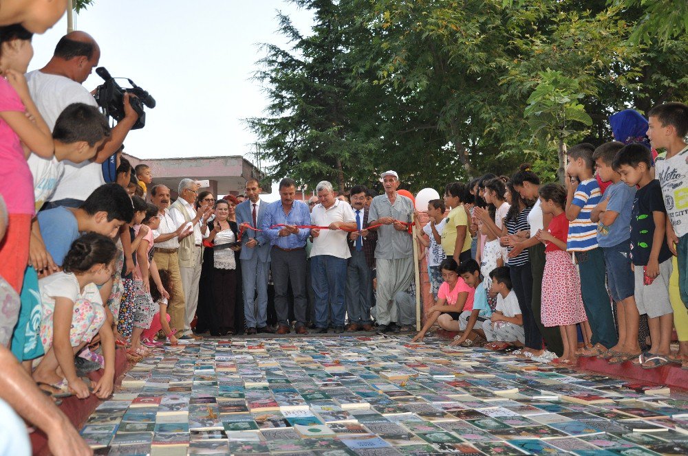 Mersinli Yazarlardan ’Kitap Yolu’ Etkinliği