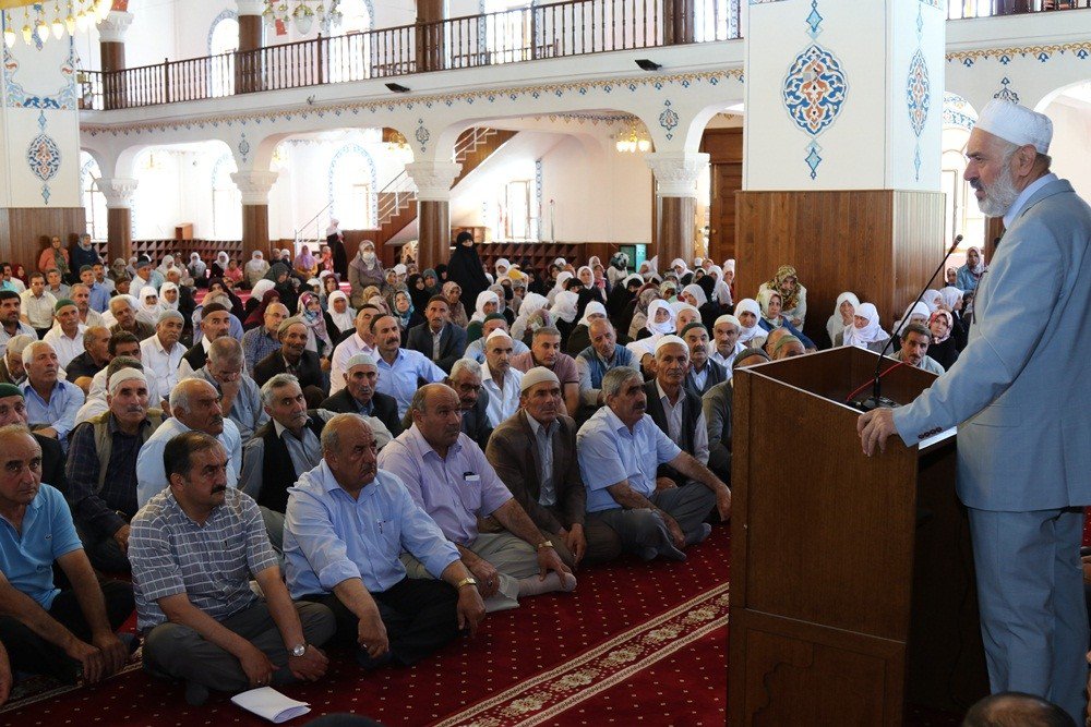 Van’daki Hacı Adaylarına Seminer