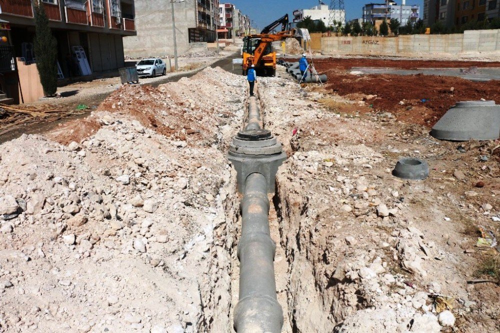 Şuski Yağmursuyu Hattı Döşeme Çalışmalarına Hız Verdi