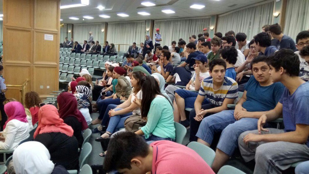 Türk Öğrenciler, Ürdün Parlamentosu’nda