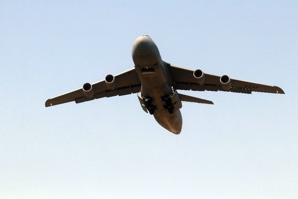 İncirlik Hava Üssü’nde Askeri Hava Hareketliliği