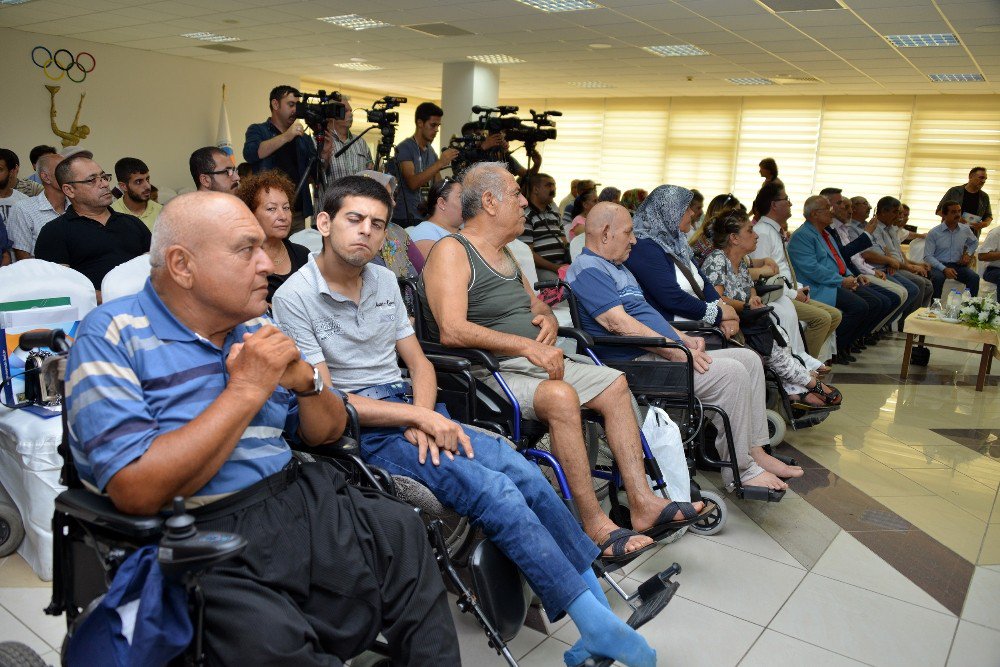 Mersin’deki Engellilere Alman Gurbetçilerden Şefkat Eli