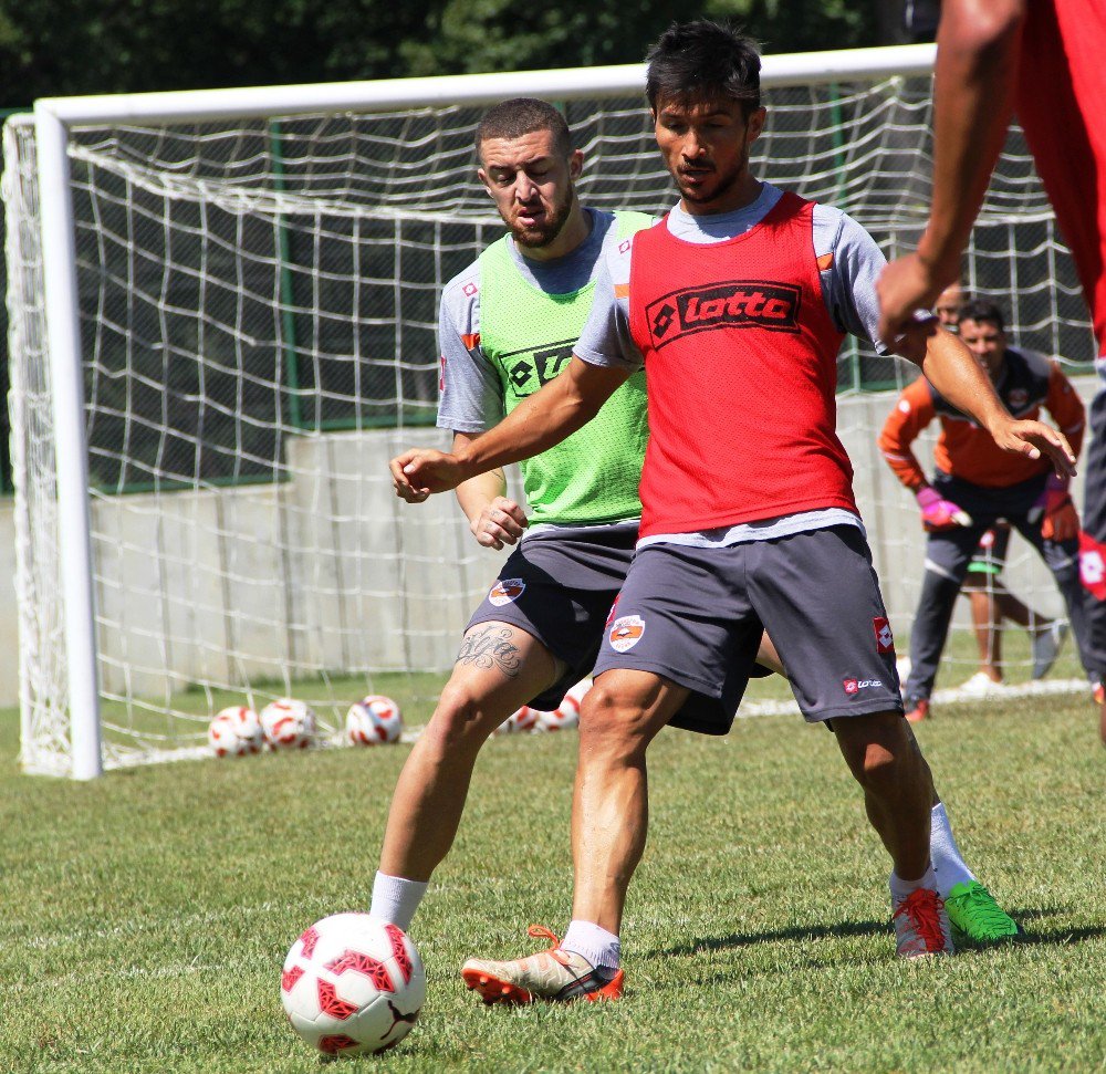 Adanaspor’da Kamp Çalışmaları Sürüyor