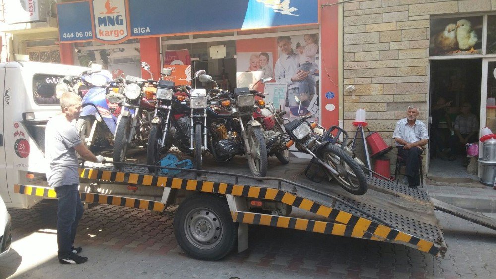 Biga’da Tescilsiz Motosikletler Toplanıyor