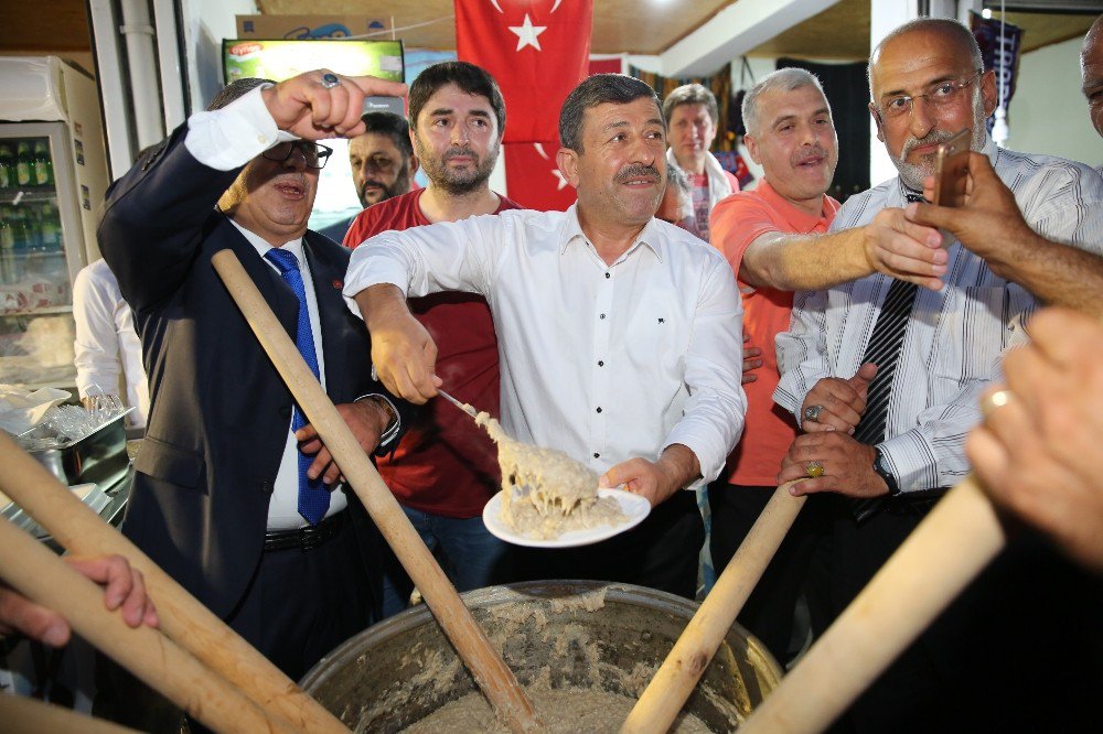 Trabzonlular Darıca’da Coşku Dolu Anlar Yaşattı