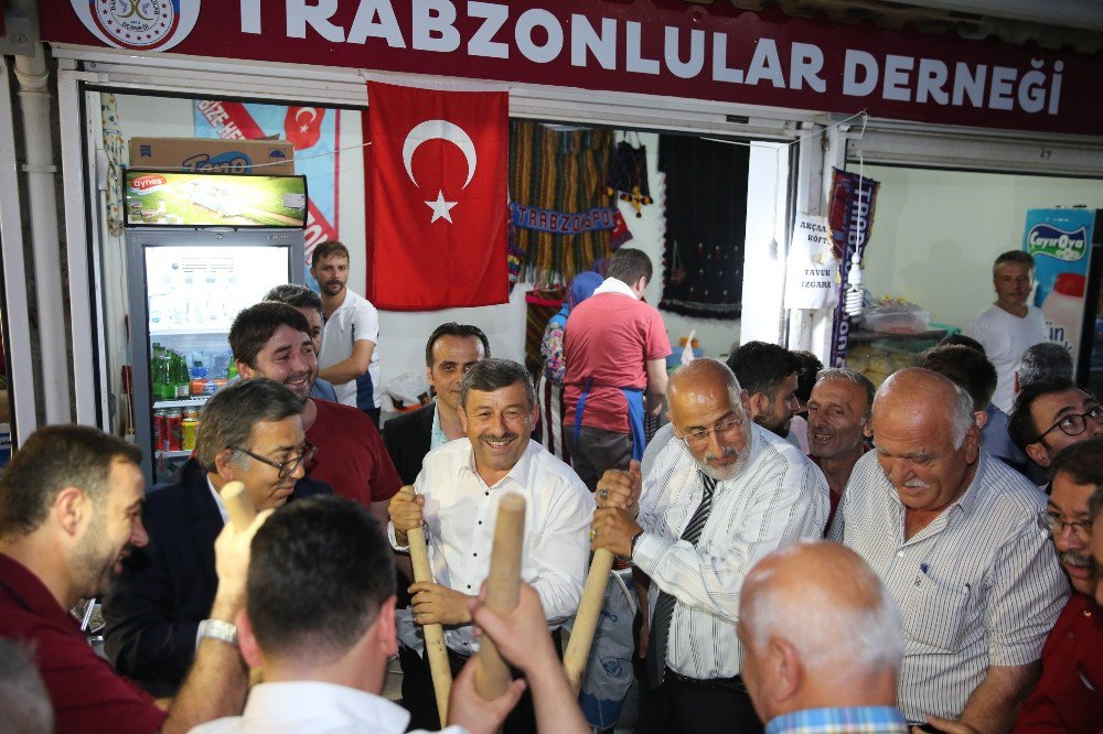 Trabzonlular Darıca’da Coşku Dolu Anlar Yaşattı