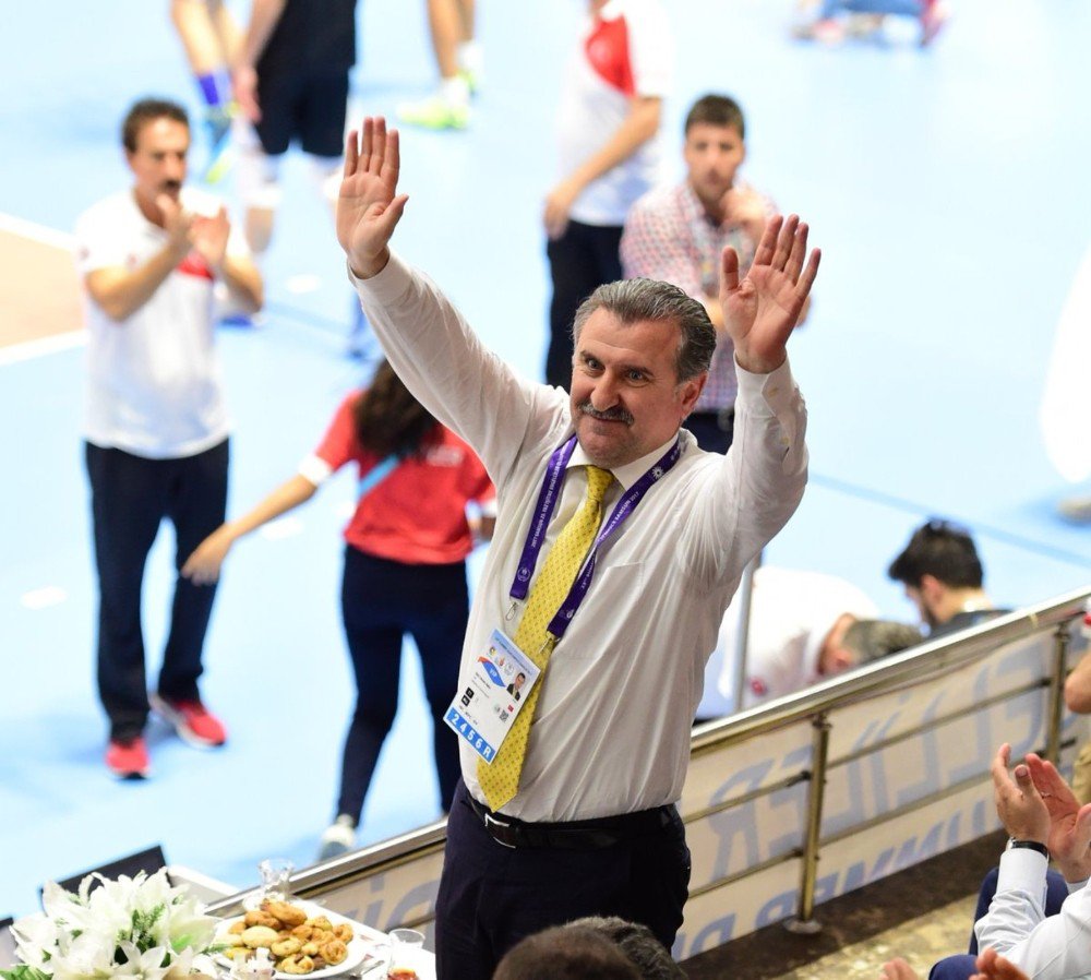 Türkiye Voleybolda Finale Yükseldi