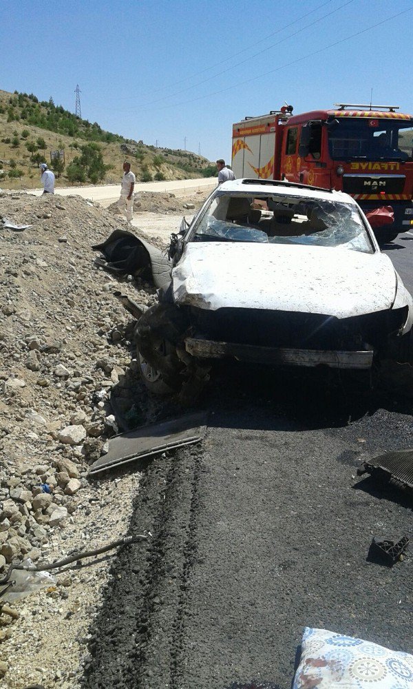 Mardin’de Trafik Kazası: 2 Ölü, 1 Yaralı