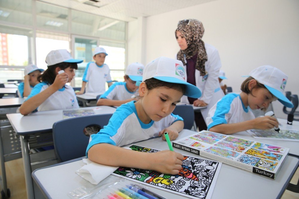 Melikgazi Belediyesi’nden Yaz Okulu Çocuk Şenliği