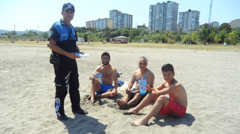 Polis Boğulmalara Karşı Bilgilendirdi