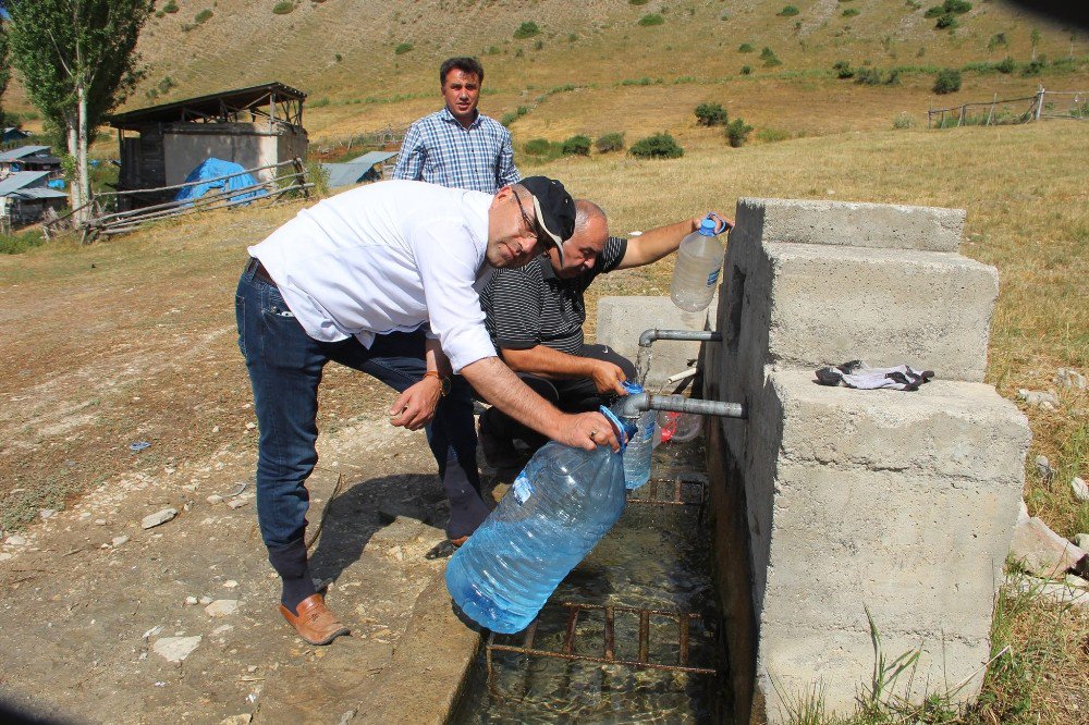 Kavurucu Sıcaklarda Ormandaki Çeşmeler Oltuluların Gözdesi Oldu